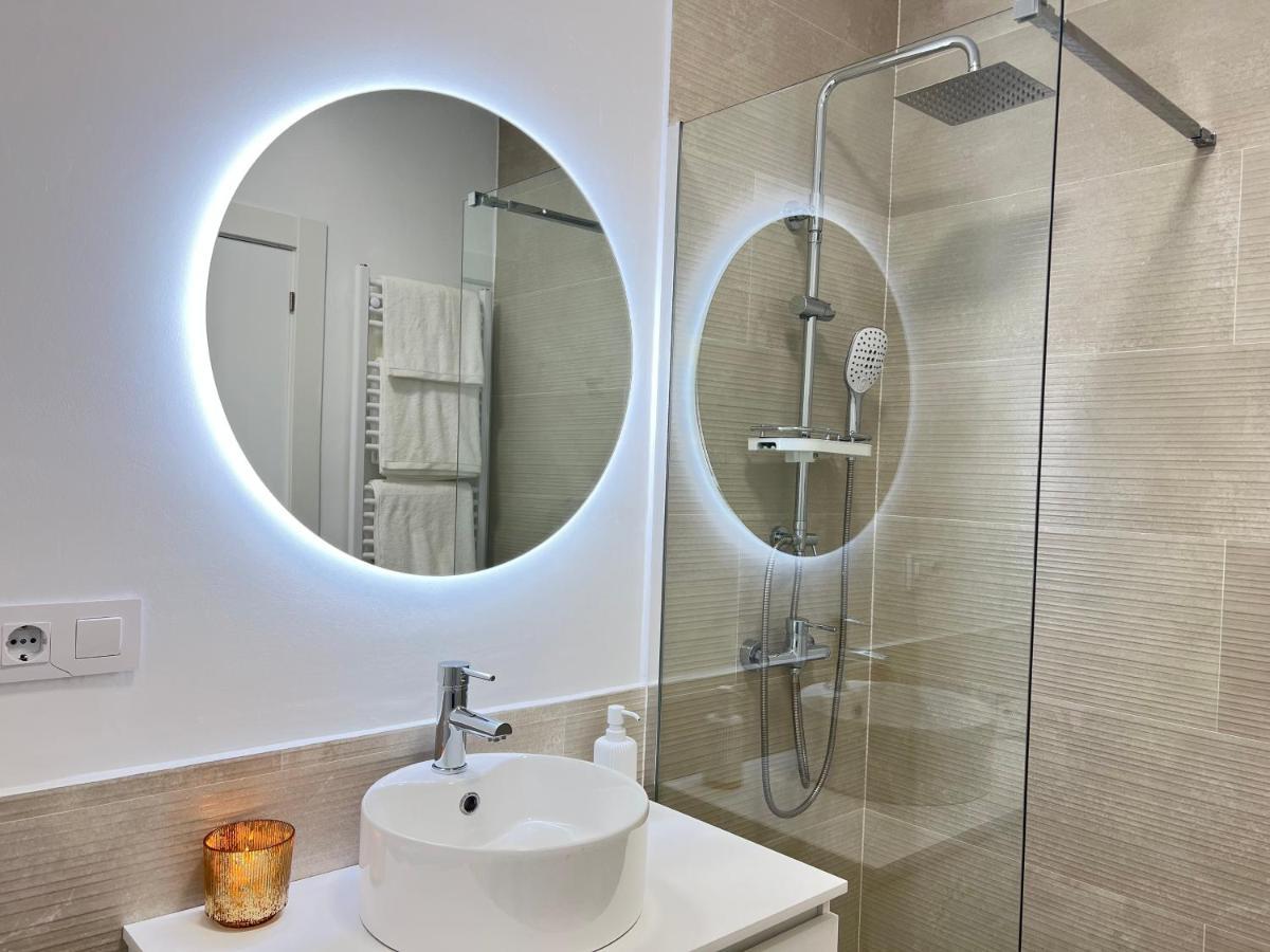 Ansar Suite Torrelavega Esterno foto